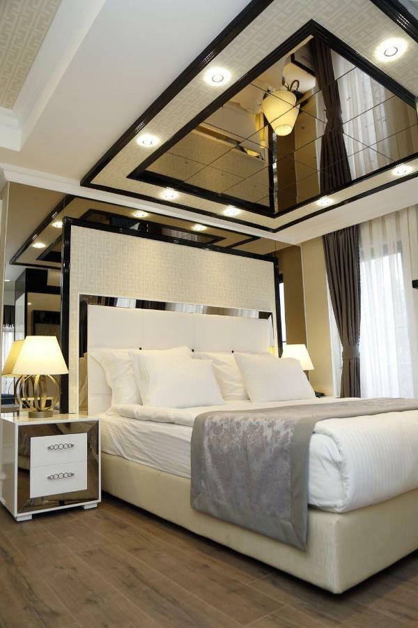 Otel The Mara Palace
